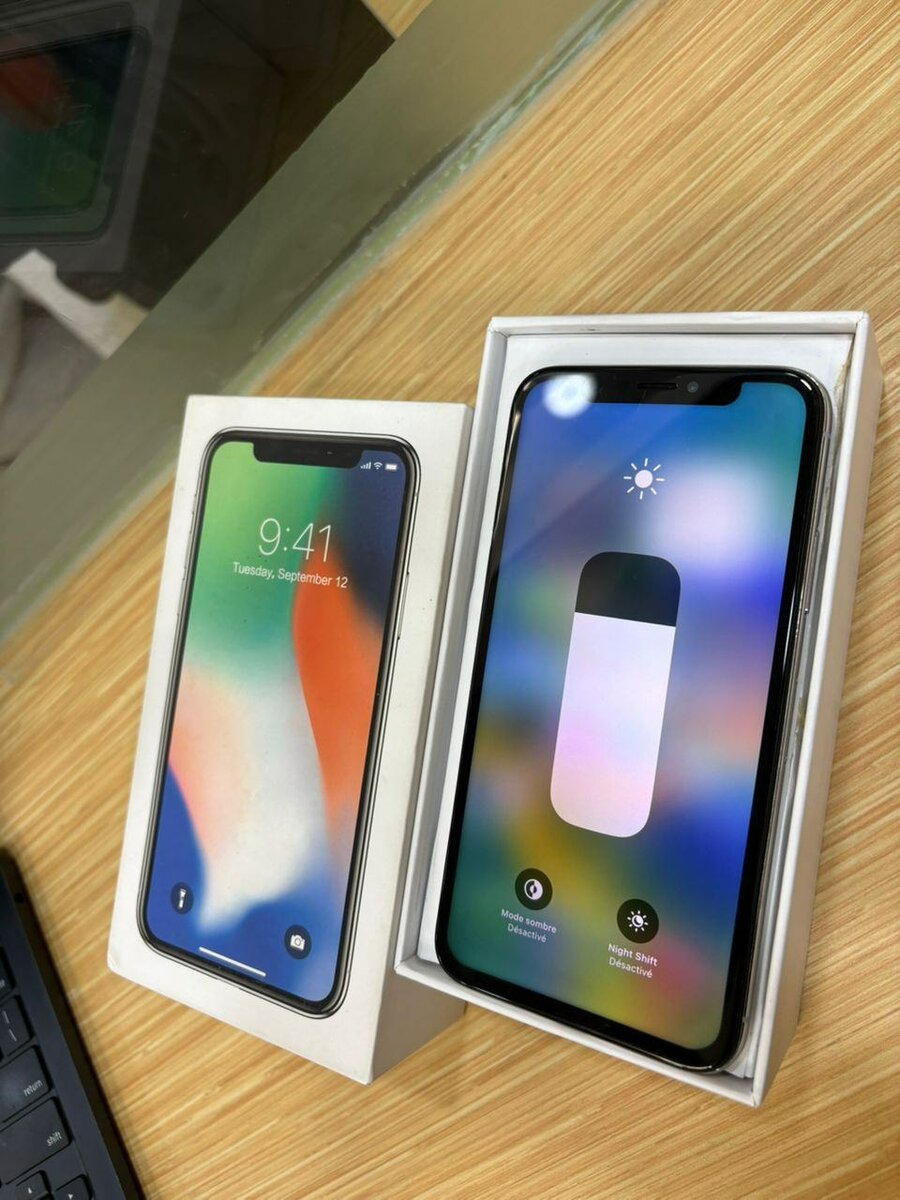 *iphone x 64giga 75000