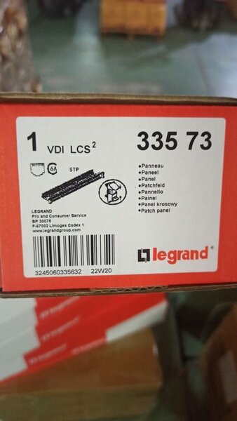 Panneau de brassage Legrand 24 ports