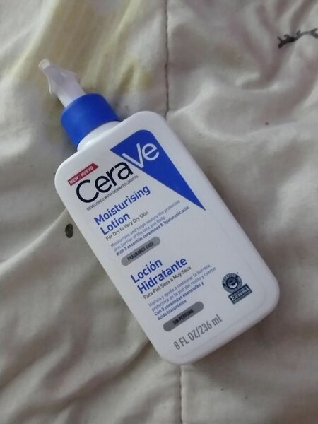 Cerave Moisturizing Lotion 8oz