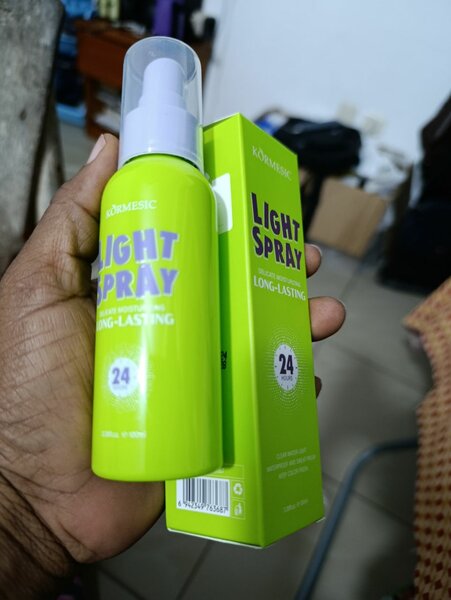 Spray longue durée maquillage