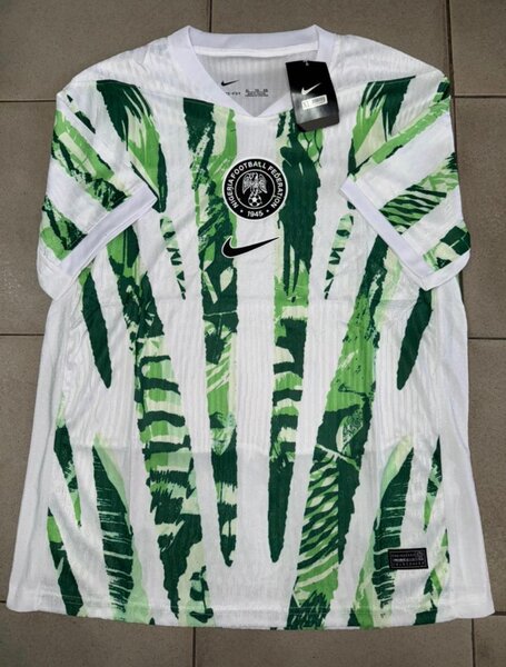 Maillot de foot vert blanc