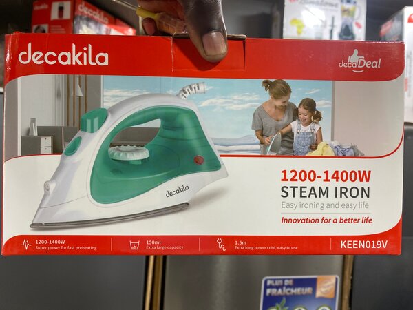 Fer à repasser vapeur 1400W