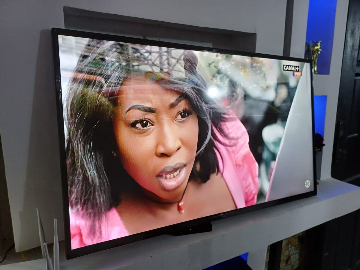 TV 50 pouce TCL décodeur intégré _ slimTV image impeccable