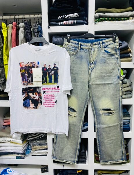 T-shirt and baggy jeans