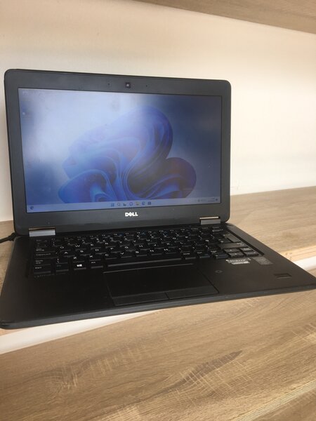Dell Latitude E7250