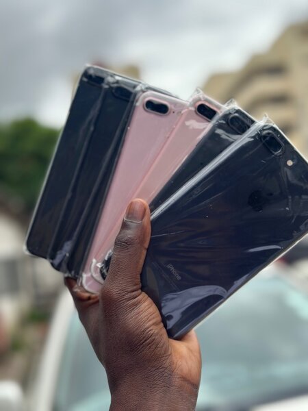 IPHONE 7PLUS NEARLY NEW AND NEAT