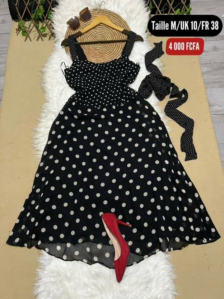 Robe à Pois Élégante Femme