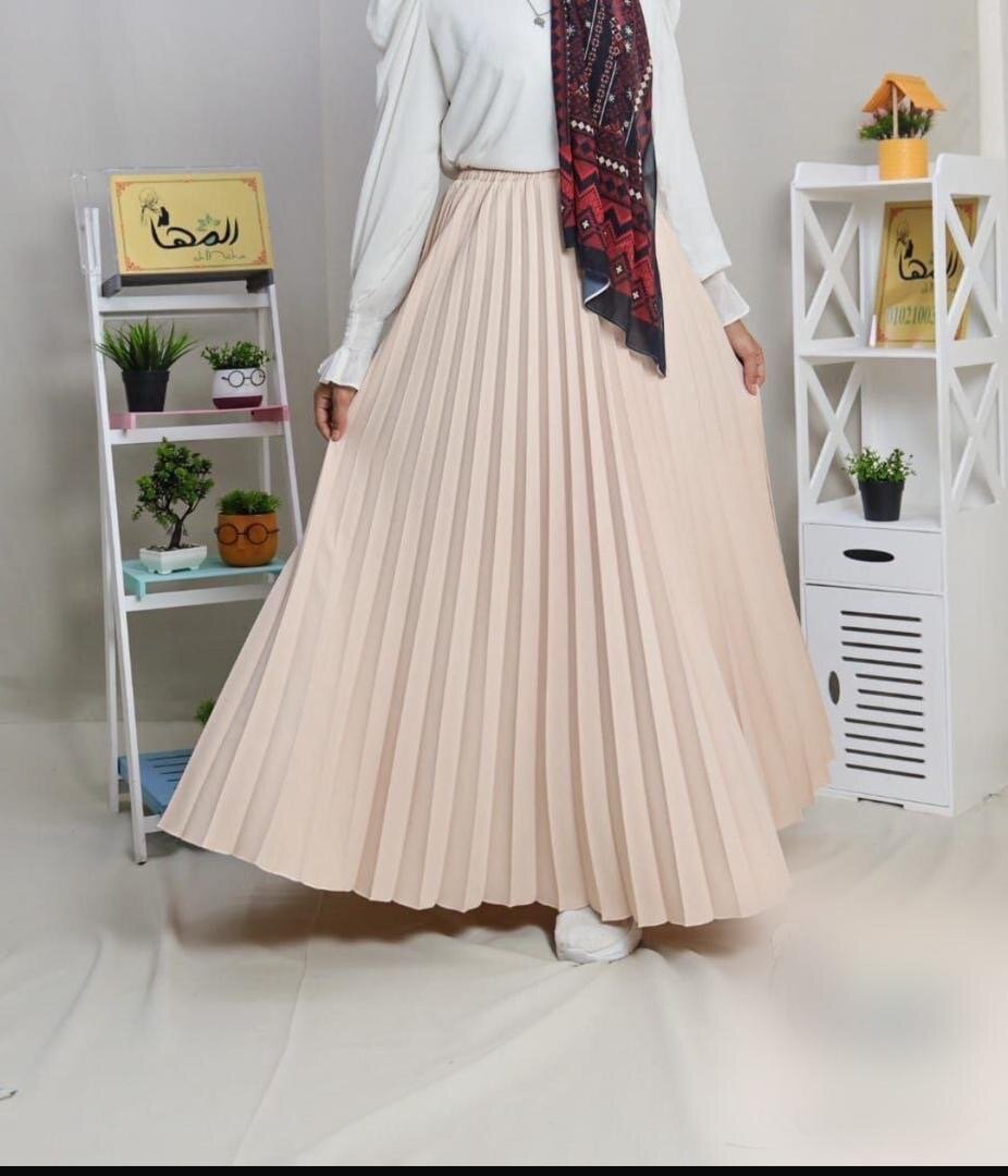 Jupe longue plissée élégante