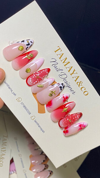 Ongles élégants et raffinés