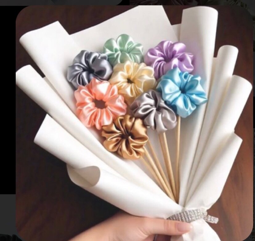 Chouchous en satin colorés