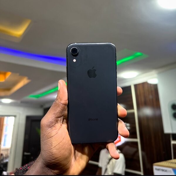 IPHONE XR