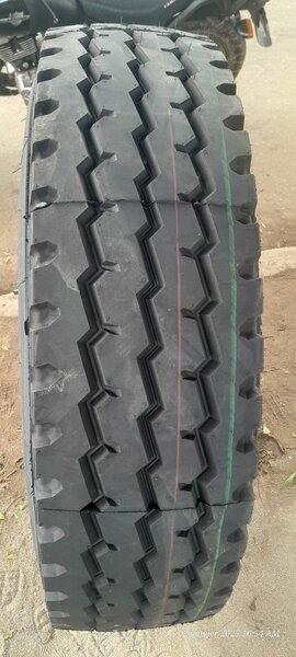 Pneu robuste pour camions lourds