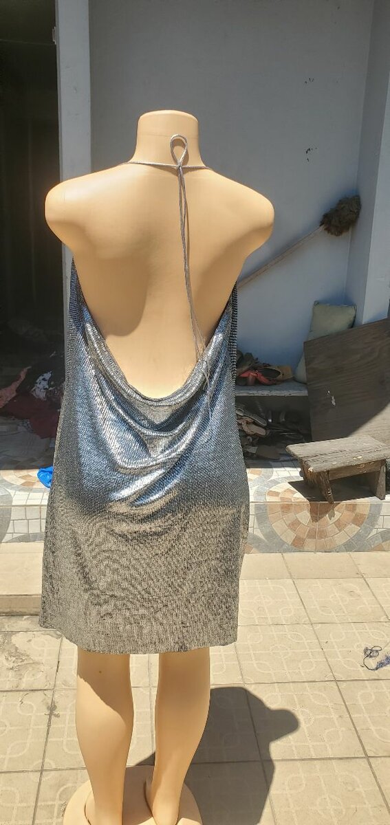 Robe élégante argentée