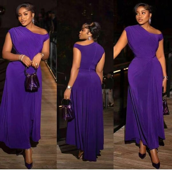 Robe élégante asymétrique