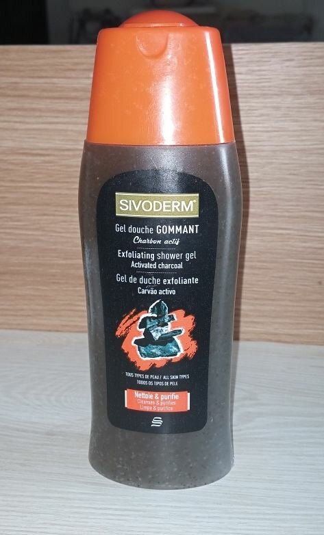 Gel douche au charbon