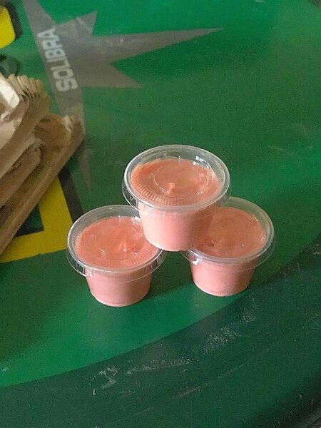 gloss à lèvre rose homme comme femme chez Bribri shop