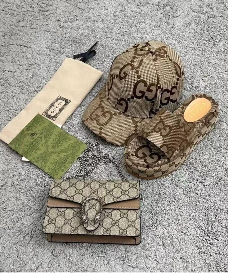 Sandales brunes de marque