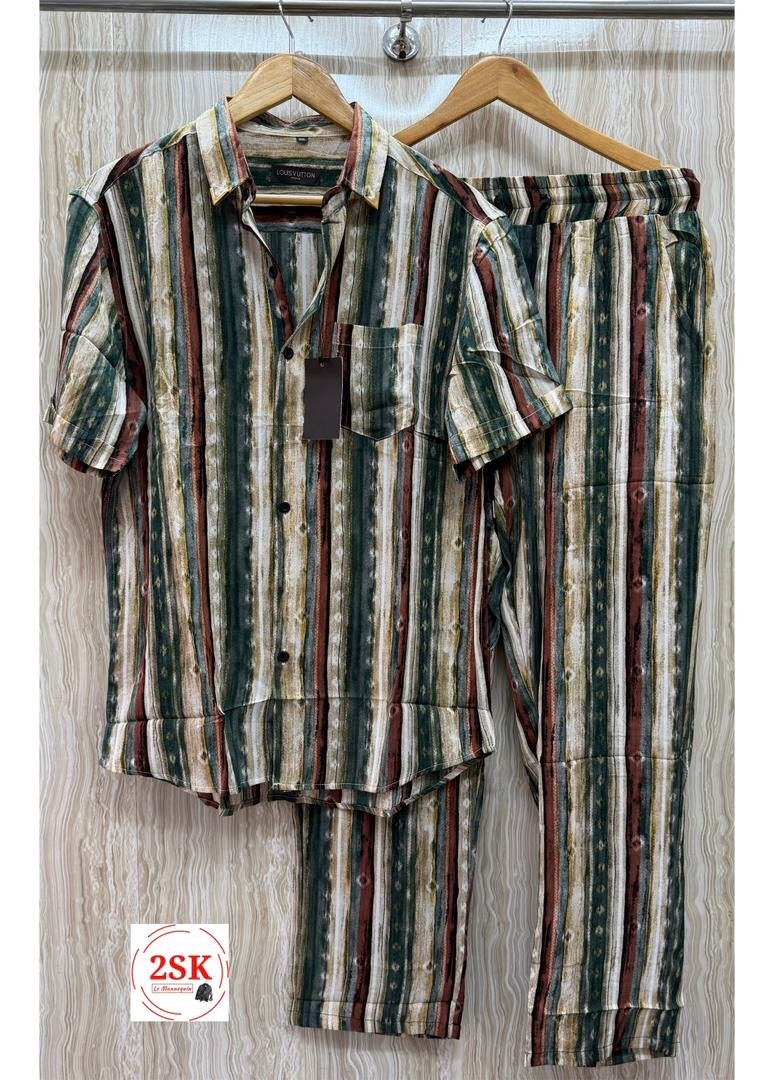 Pyjama élégant en coton à motifs