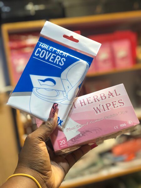FEMININE WIPES
