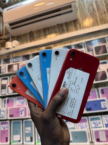 iPhone XR 64 GB quasi neuf