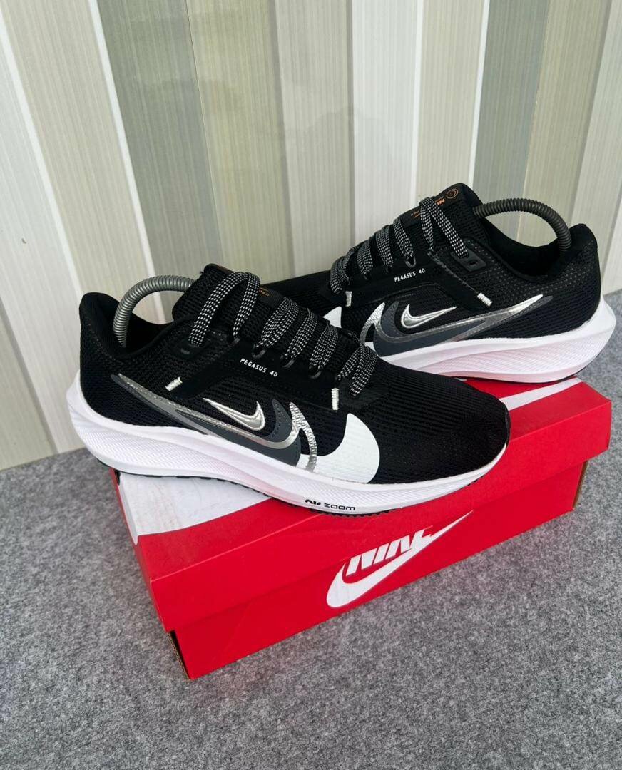 Nike Air Zoom Sneakers