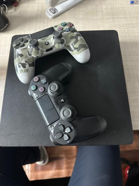 PlayStation 4 Slim