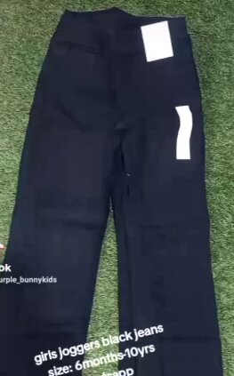 Girls black joggers jeans 👖 😍 ♥ Size: 8-10yrs