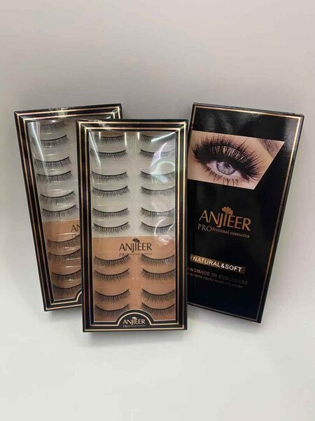 Anjeer Eyelashes