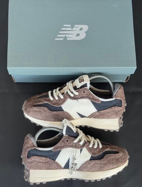 New Balance Retro Sneakers