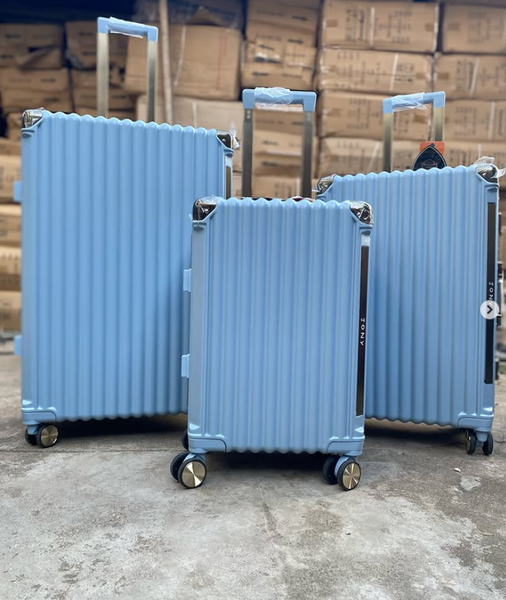 Aluminum Polycarbonate Luggage
