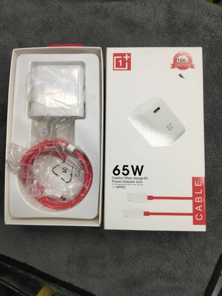 One Plus Mobile Charger