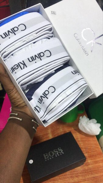 Boxers Calvin Klein, Nike, Champion