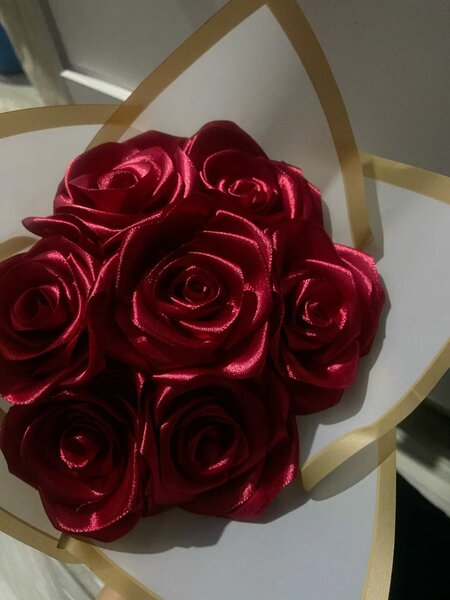 Bouquet de roses artificielles