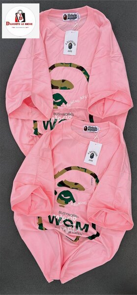 T-shirt rose motif moderne