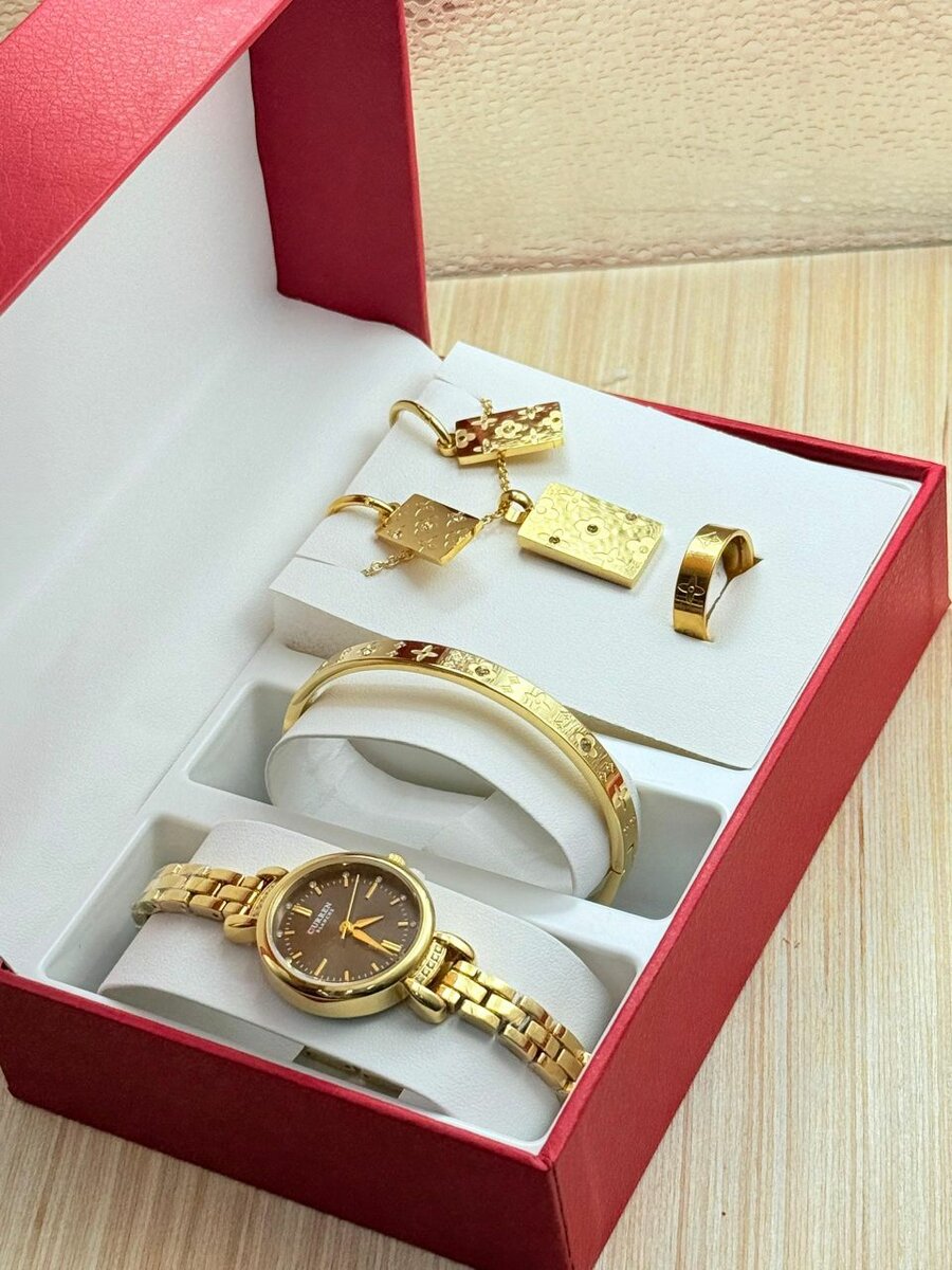 Coffret Montre et Bijoux Élegant