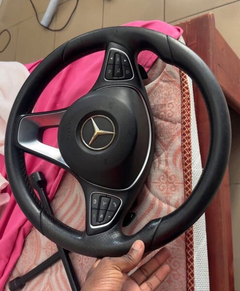 Volant de voiture Mercedes