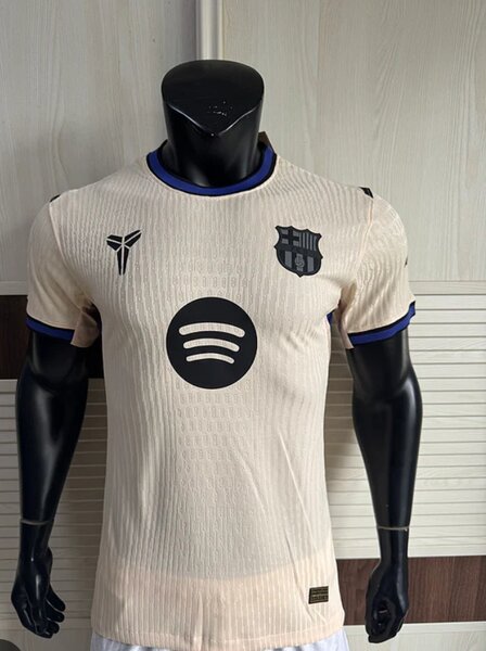 Maillot de football moderne