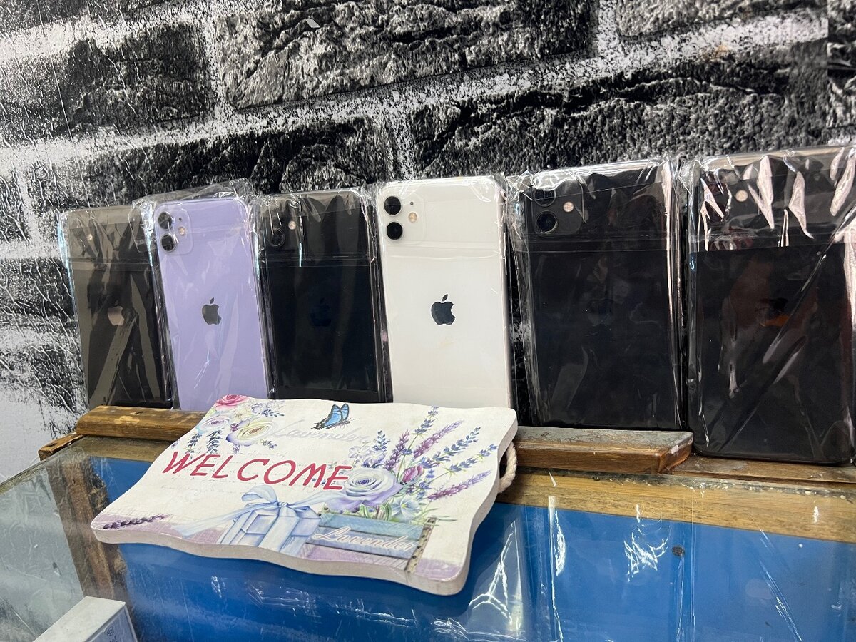 iPhone 11 64gb and 256gb