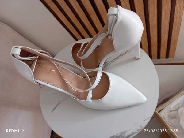 Escarpins blancs élégants