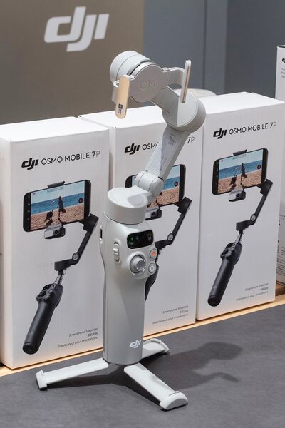 Stabilisateur DJI Osmo Mobile 8