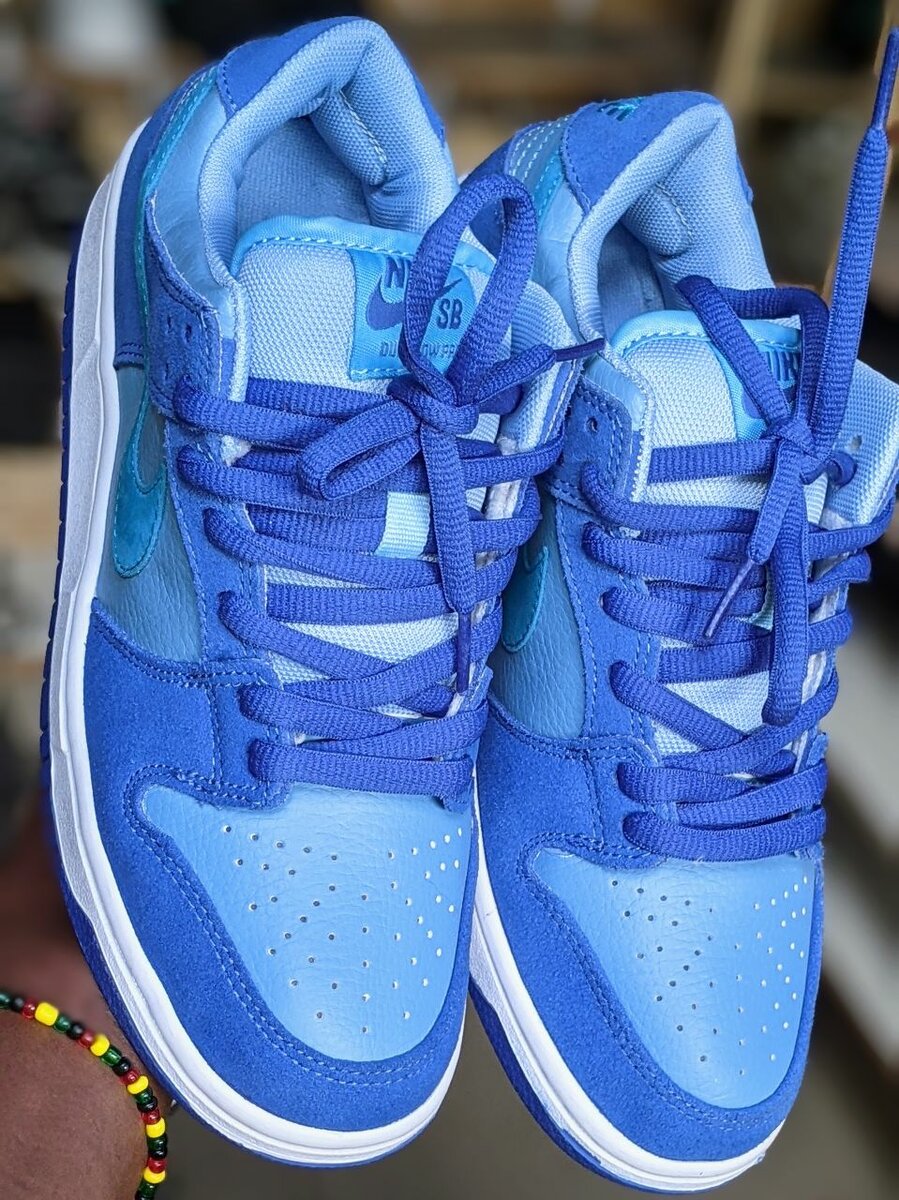 Nike SB Dunk Low Blue Raspberry