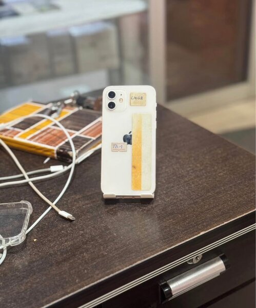 Apple iPhone 12 Blanc 64GB