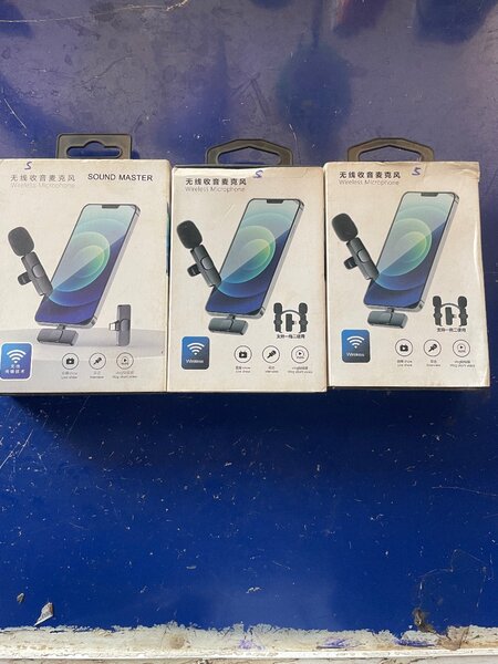 Wireless microphone for video