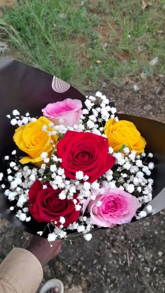 Bouquet de Roses Colorées