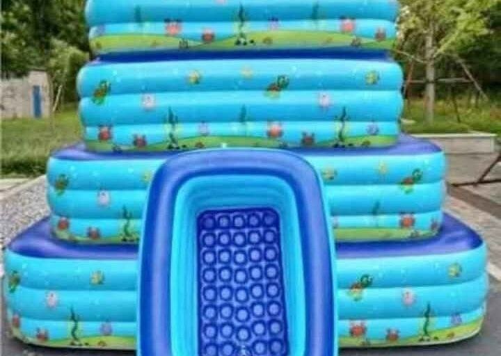 Piscine gonflable familiale