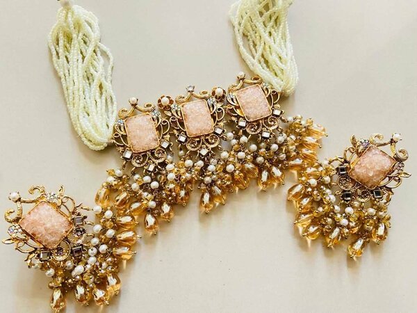 Ladies wedding set Necklace and earrings