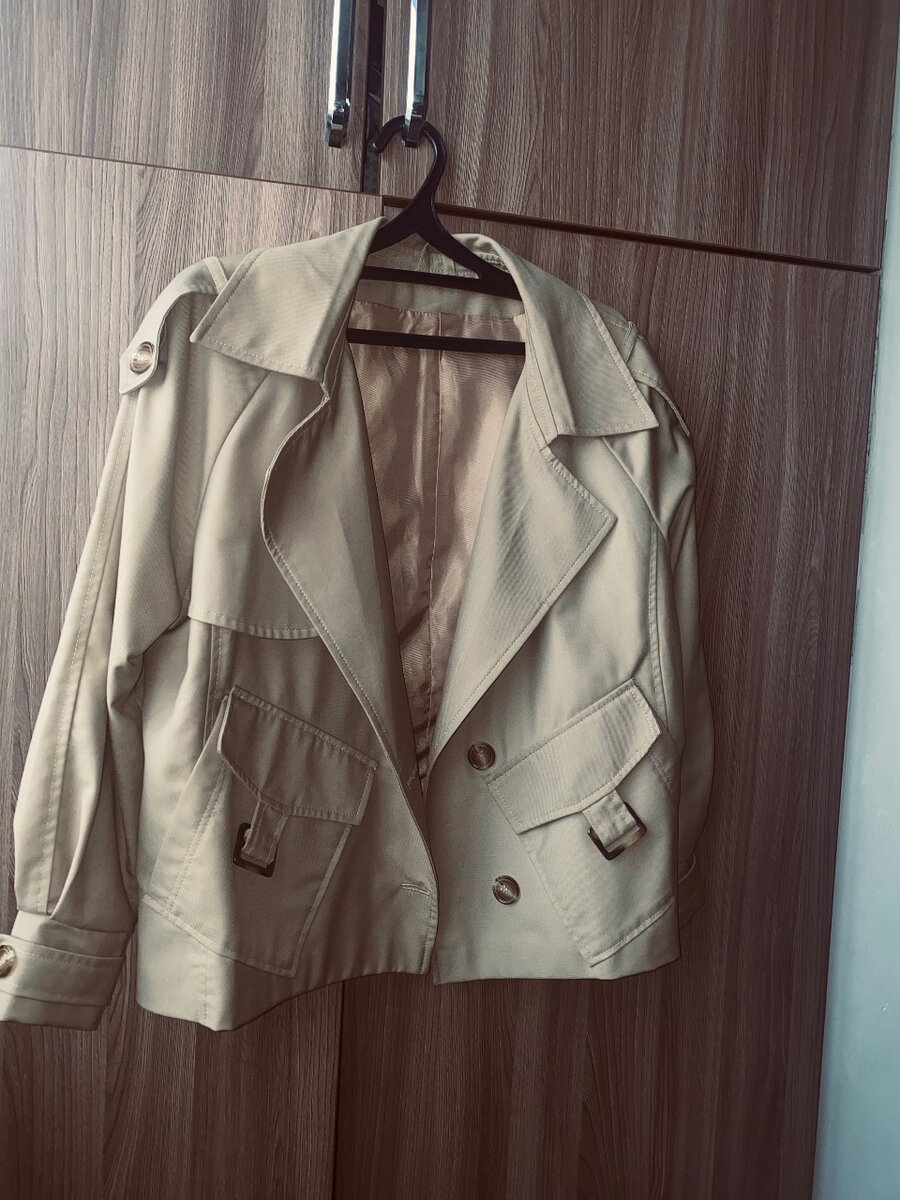 Женский тренч новой модели