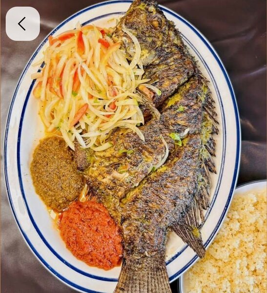 Plat poisson braisé +Attieke