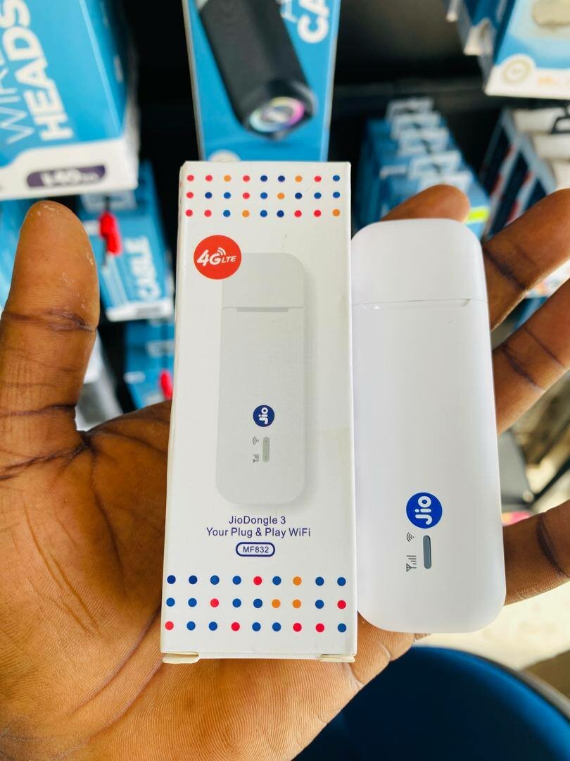 Universal USB 4G LTE Wi-Fi Modem/Dongle