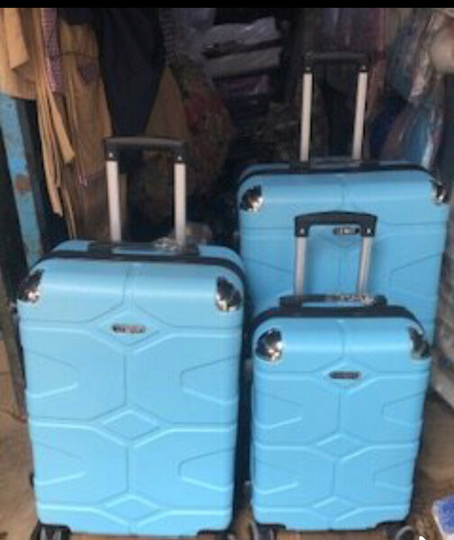 Valises rigides avec roulettes